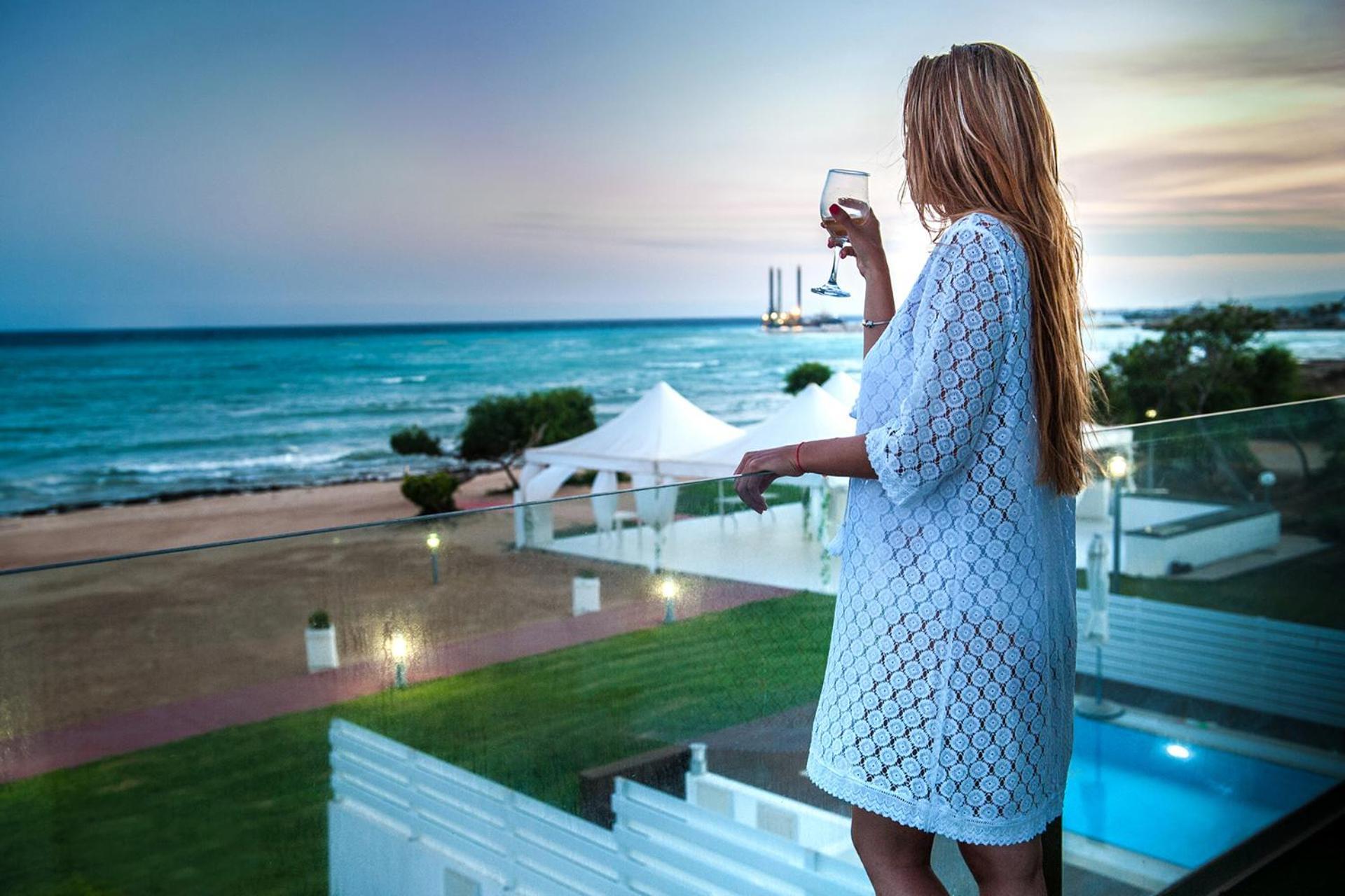 Dome Beach Marina Hotel & Resort Ayia Napa Exterior foto